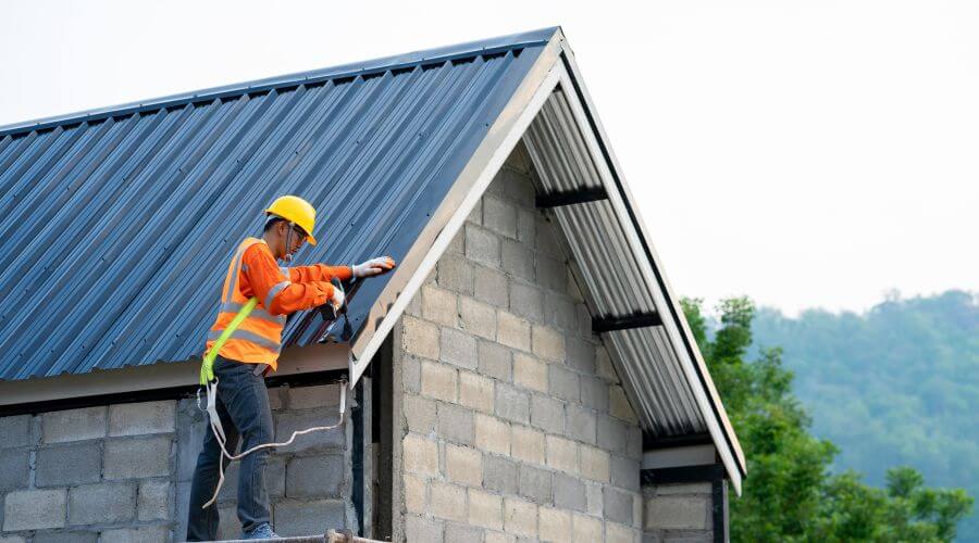 Expert Emergency Roof Repairs services in Foristell, MO